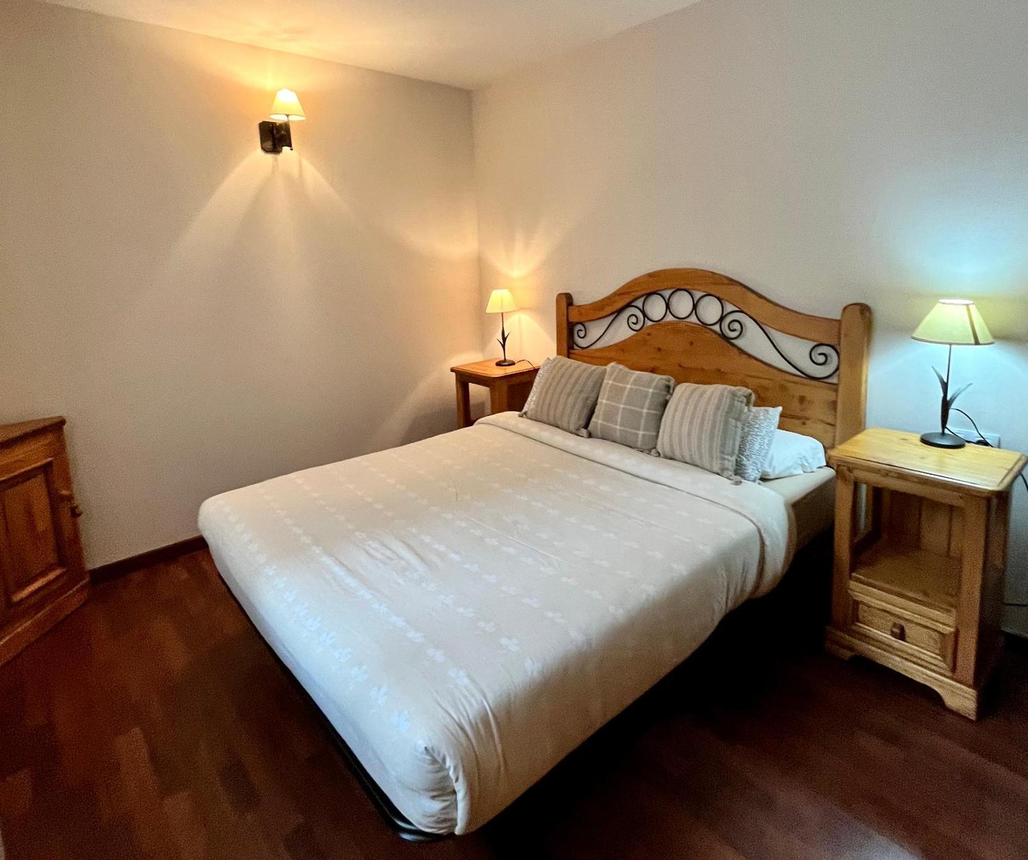 شقة Luxury House Valencia D'Aneu المظهر الخارجي الصورة