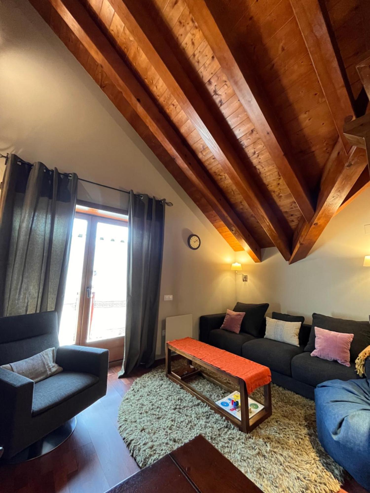 شقة Luxury House Valencia D'Aneu المظهر الخارجي الصورة